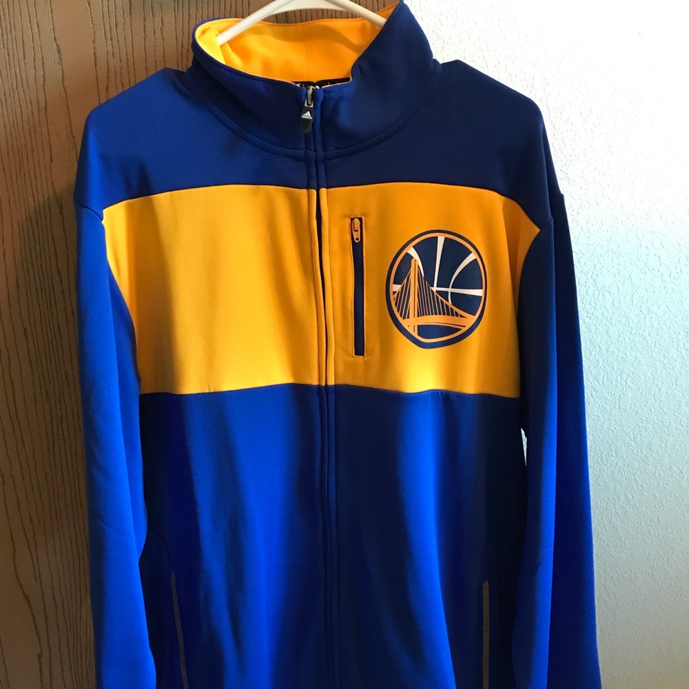 Warriors pull over shirt